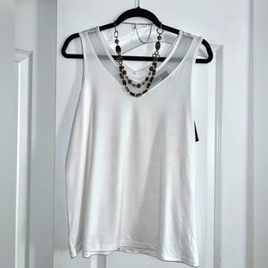 Tahari white v-neck dressy tank top size M. NEW with tags